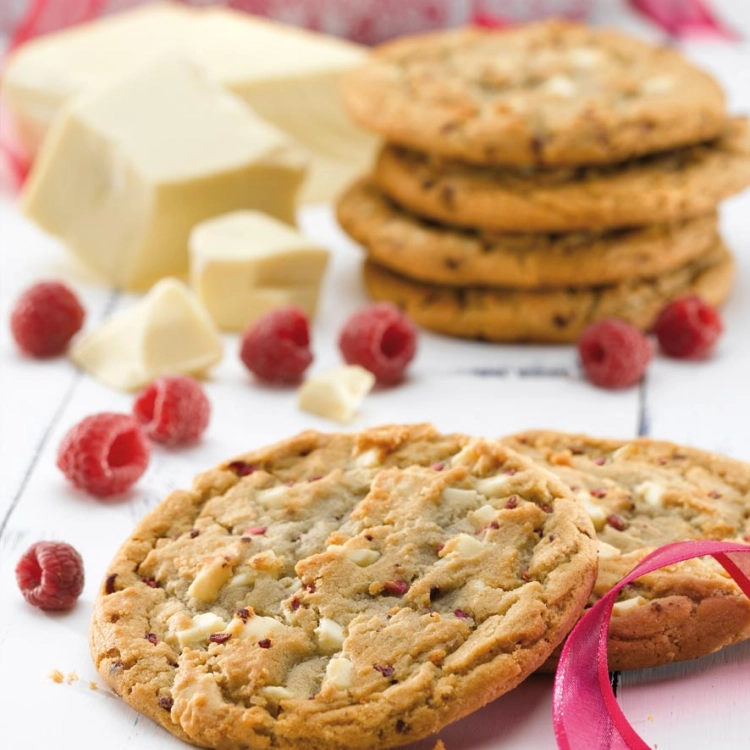 White Chocolate & Raspberry Cookie