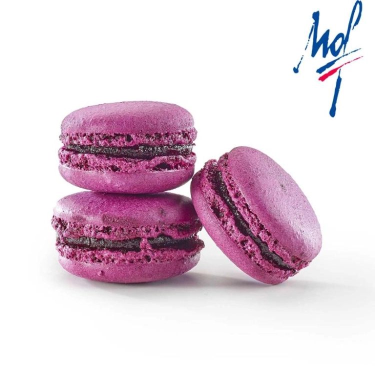 Blackcurrant Macaron