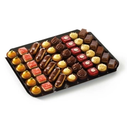 Sweet Traditional Petits Fours